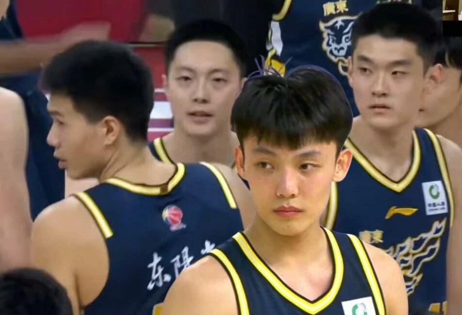 悟空体育比利亚雷亚尔规划九名租借回归球员的未来