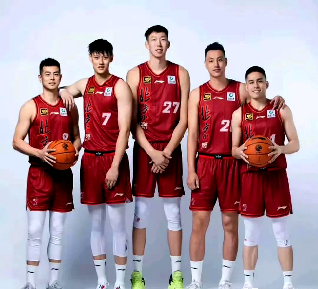 悟空体育-比利亚雷亚尔规划九名租借回归球员的未来