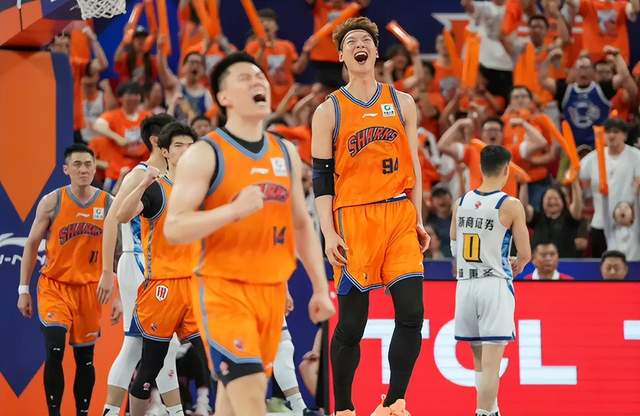 乌法115k欧元买断阿加波夫,结束租借正式加盟