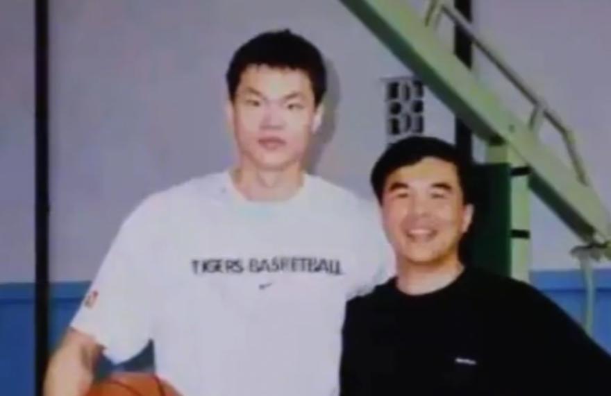 NBA官方总决赛G5裁判报告:漏吹哈珀对布伦森犯规 无碍尼克斯夺冠