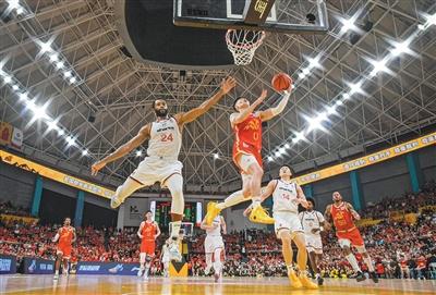 从蓝领到明星,阿奴诺比在总决赛舞台完成蜕变