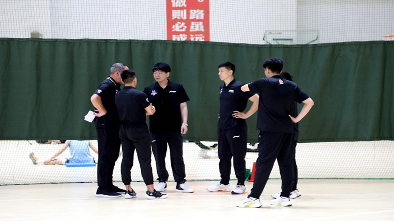 悟空体育3比1领先,尼克斯剑指53年来首冠