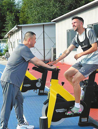 悟空体育NBA首支单赛季双冠王,尼克斯两项决赛均成功战胜马刺