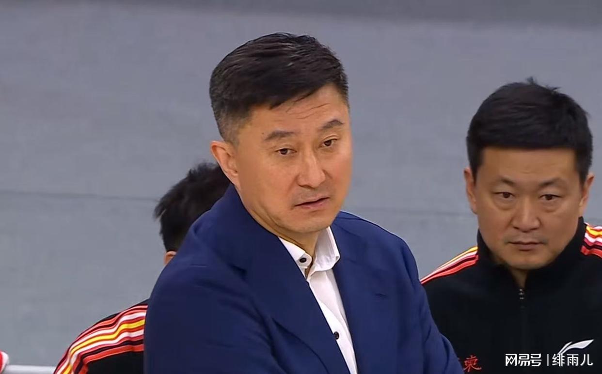 记者:快船愿做鹿凯交易的第三方,将5号签送走以此得到布朗