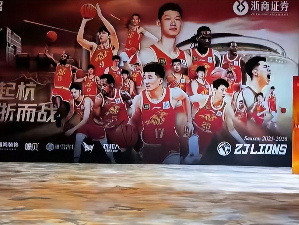 悟空体育-尼克斯夺冠！新赛季30队实力排行谁主沉浮