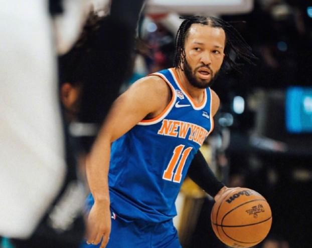 NBA总决G5邀米奇·盖顿赛前唱国歌