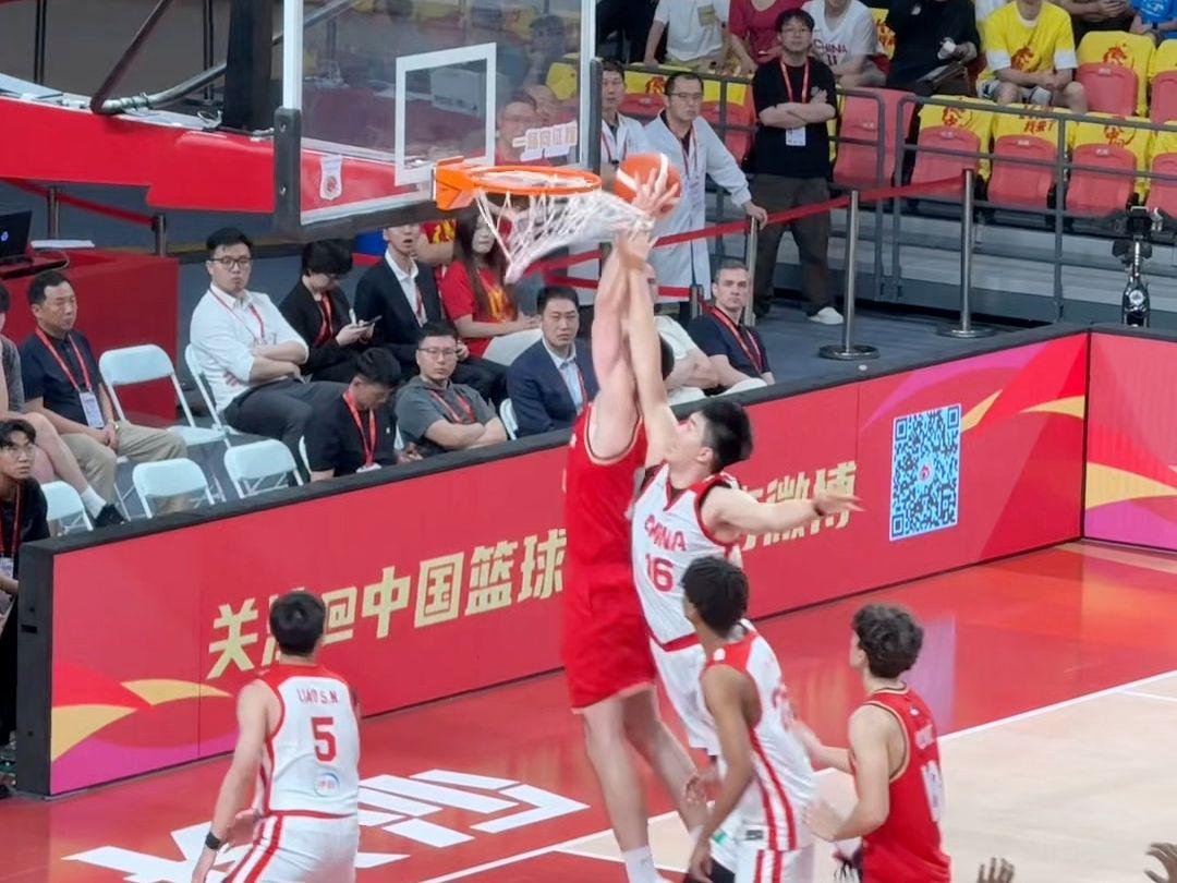 悟空体育-哈珀崛起逼宫,马刺面临福克斯难题