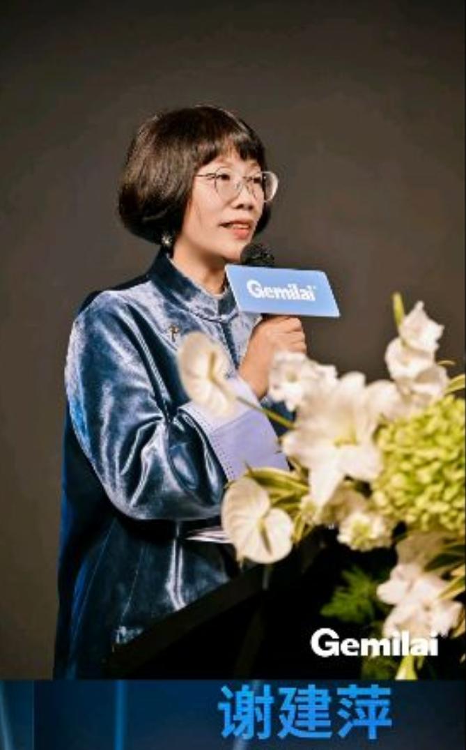 记者:费内巴切仍在和曼城谈阿克转会费,预计700万+150万镑
